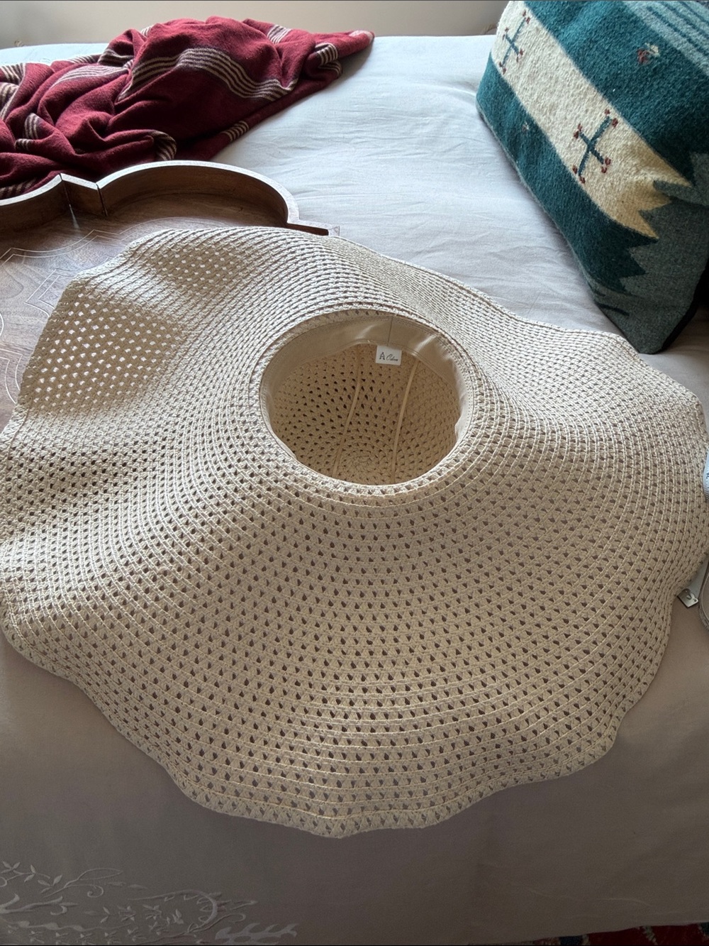 Diva Wide-Brim Straw Sun Hat in Cream - Picture 5 of 5